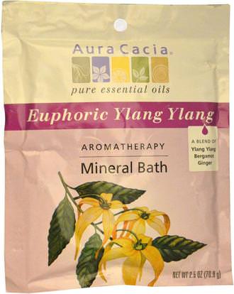 Aura Cacia, Aromatherapy Mineral Bath, Euphoric Ylang Ylang, 2.5 oz (70.9 g) ,حمام، الجمال، أملاح الاستحمام