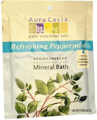 Aura Cacia, Aromatherapy Mineral Bath, Refreshing Peppermint, 2.5 oz (70.9 g) ,حمام، الجمال، أملاح الاستحمام