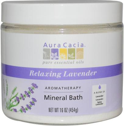Aura Cacia, Aromatherapy Mineral Bath, Relaxing Lavender, 16 oz (454 g) ,حمام، الجمال، أملاح الاستحمام