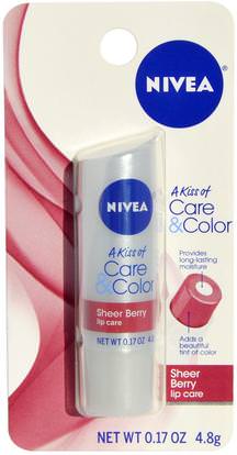 Nivea, A Kiss of Care & Color, Sheer Berry Lip Care, 0.17 oz (4.8 g) ,حمام، الجمال، أحمر الشفاه، لمعان، بطانة