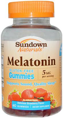 Sundown Naturals, Melatonin Gummies, Delicious Strawberry Flavor, 5 mg, 60 Gummies ,منتجات حساسة للحرارة، المكملات الغذائية، غوميز