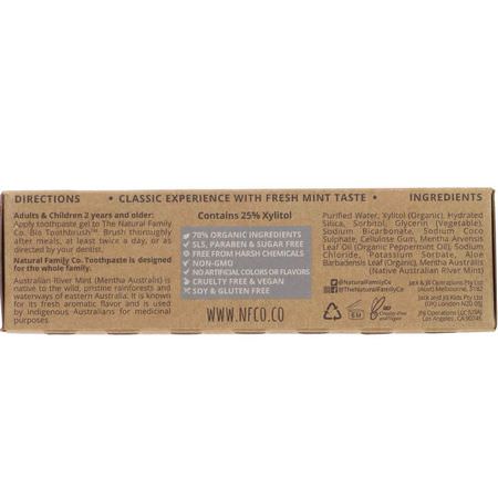 The Natural Family Co, Whitening & Glow Natural Toothpaste, Native Rivermint, 3.52 oz (100 g):التبييض, معج,ن الأسنان